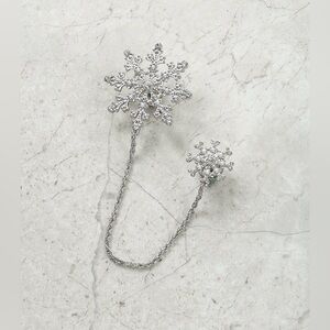 Elegant Silver Snowflake Brooch Set NWT